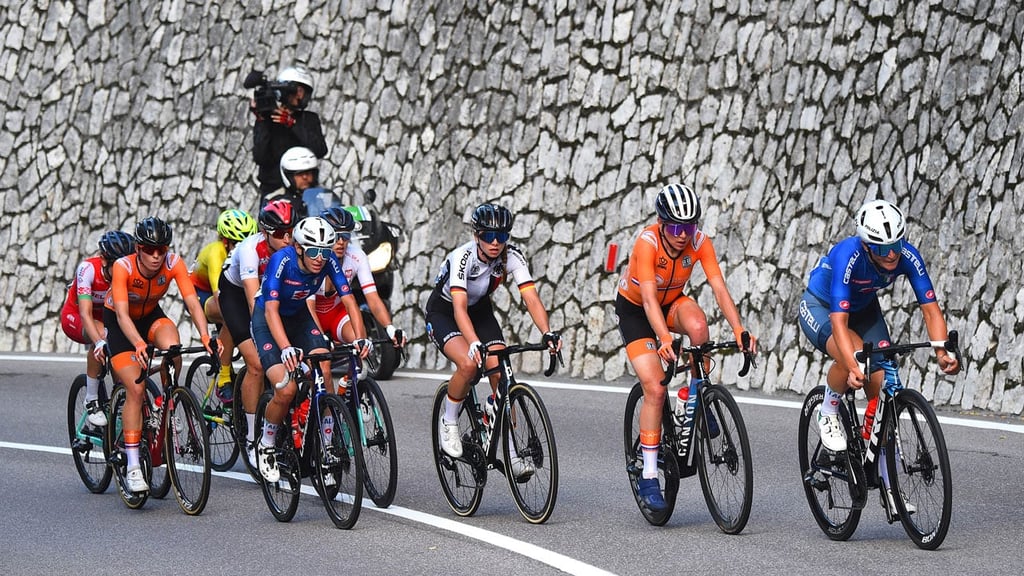 EBU in long-term renewal of exclusive rights deal with cycling’s UEC