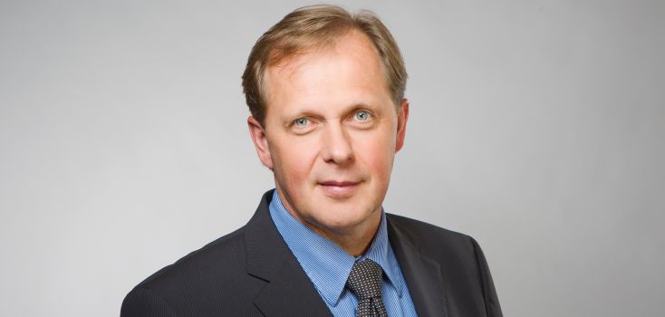 Petr Dvořák re-elected Director General of Czech TV