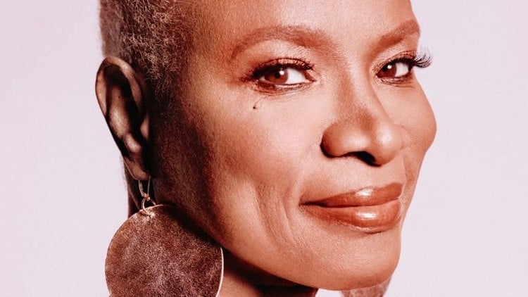 3 questions à la chanteuse-compositrice Angélique Kidjo